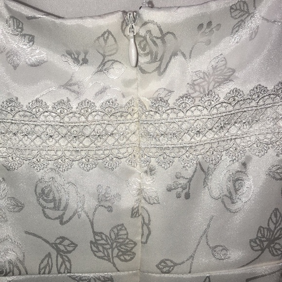 White floral print mini dress - Picture 8 of 10